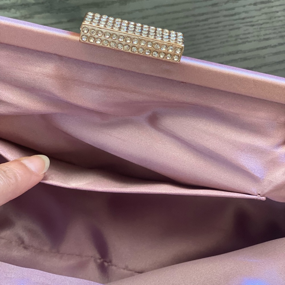 Pink Clutch - Picture 7 of 7